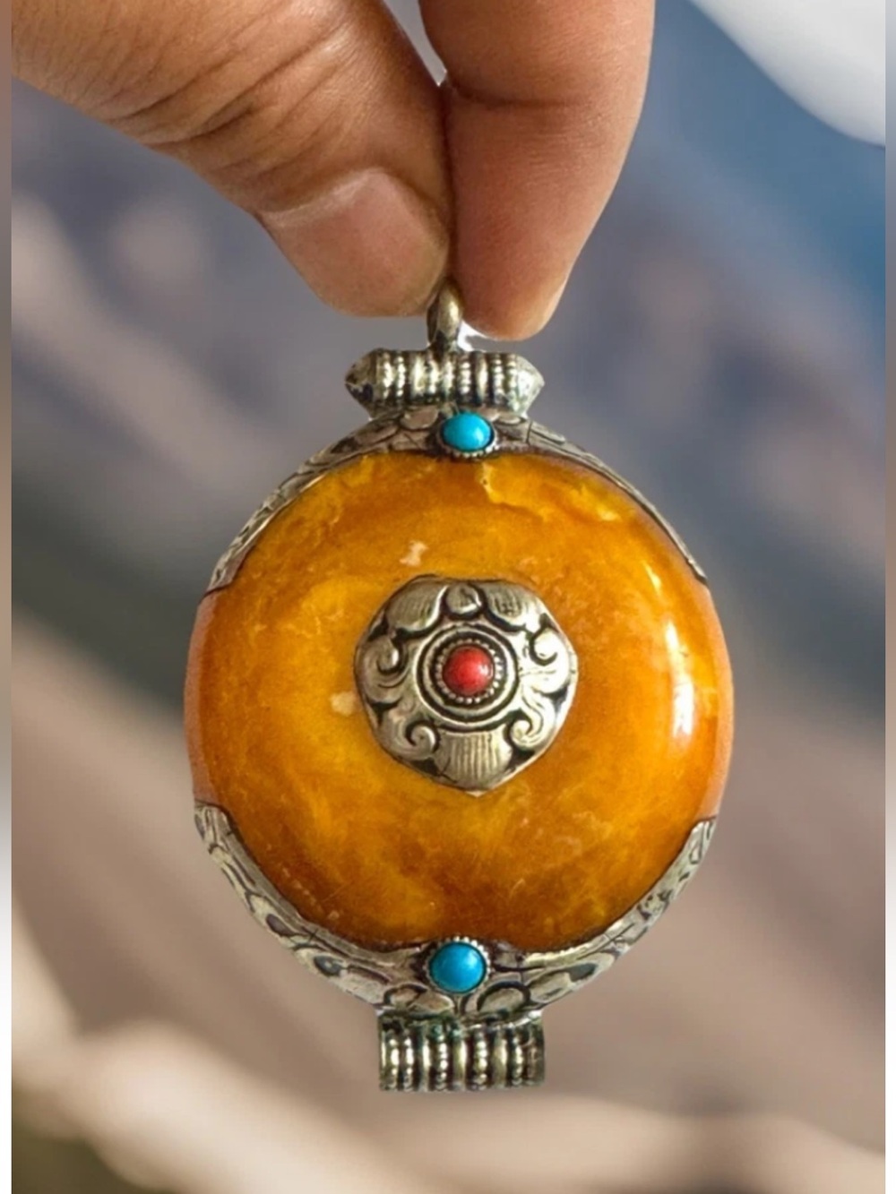 Handcrafted Double Sided Traditional Tibetan Amber Resin Pendant Set In Silver